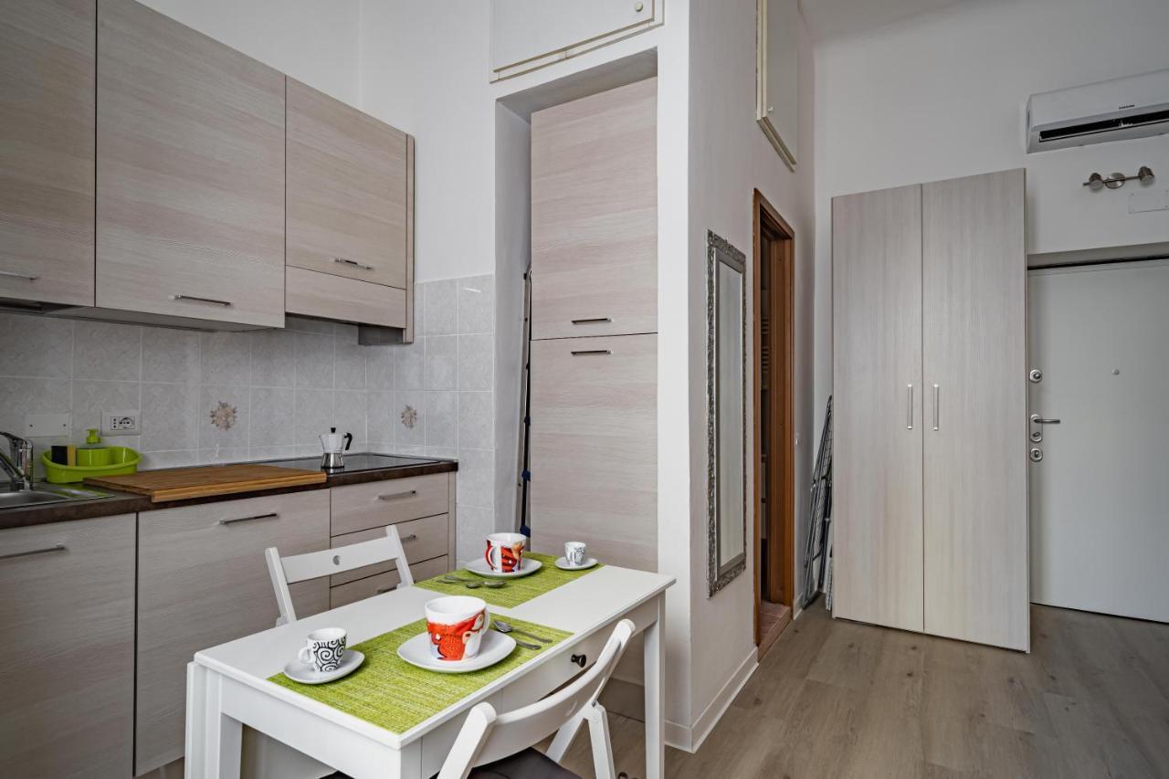 Milano, La Casetta Di Beatrice - By Host4U Exterior foto