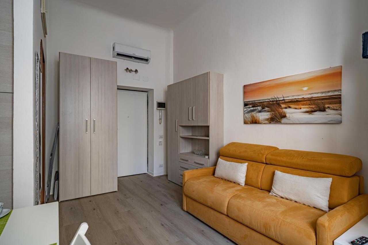 Milano, La Casetta Di Beatrice - By Host4U Exterior foto